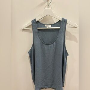 Aritzia - Babaton - sleeveless blouse